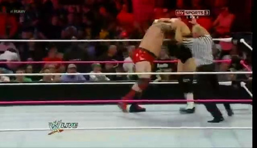 美国职业摔角<em>WWE</em>_2012-09-25RAW<em>女子双打</em>