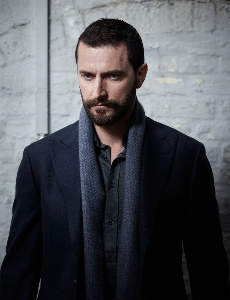 richard-armitage-project-magazine-2011-r